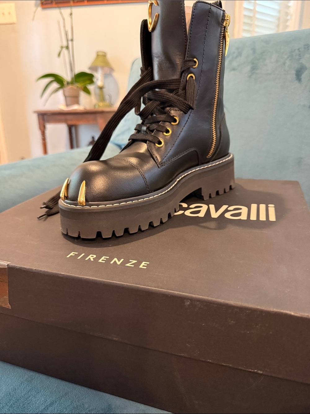 Unisex Black Leather Tiger Tooth Cavalli Combat boots